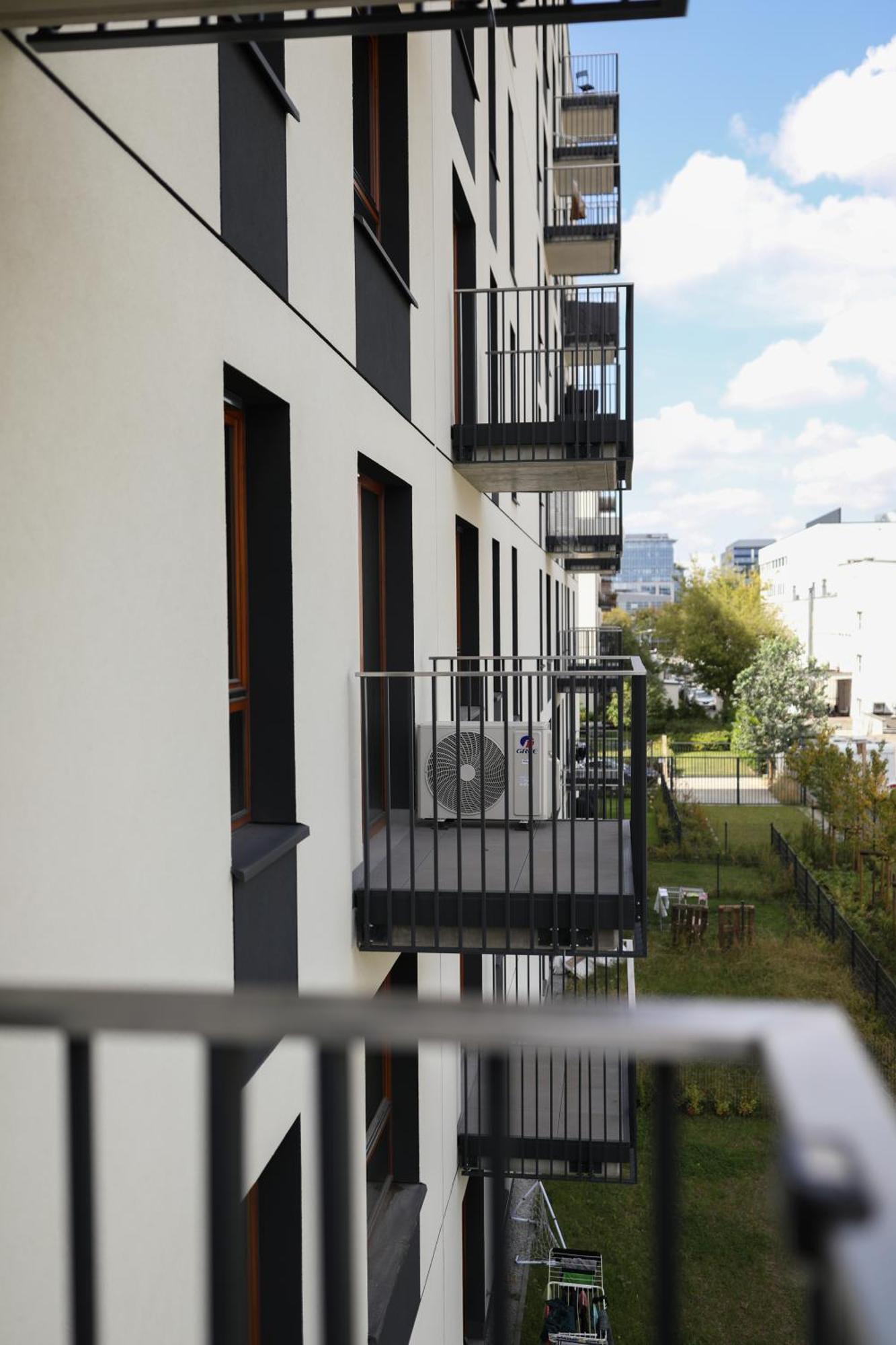 Apartament Zdziechowskiego With Parking And Ac, Mokotow Warsaw Luaran gambar